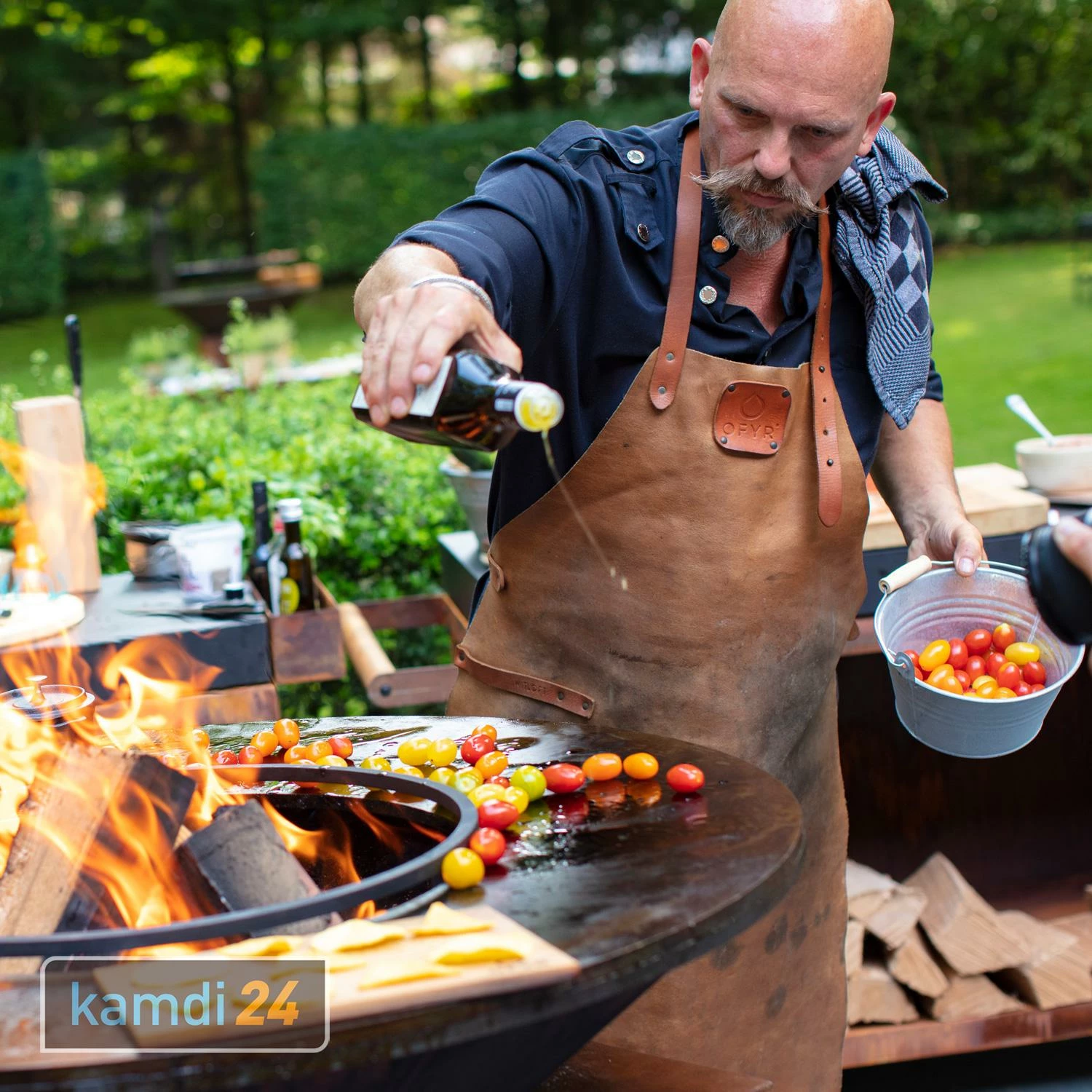 OFYR Grillschürze Leder Braun 4 OFYR Grillschürze Leder Braun – Bild 2