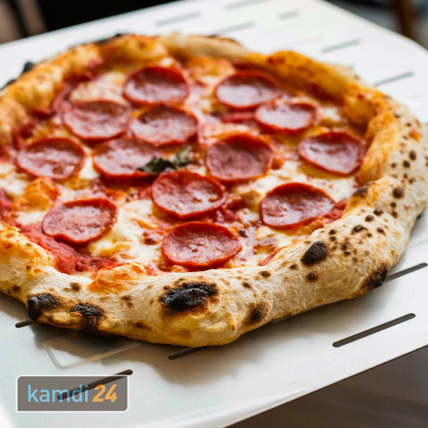 Ooni Pizzaschieber Aluminium Perforiert 14" 8 Ooni Pizzaschieber Aluminium Perforiert 14" – Bild 6