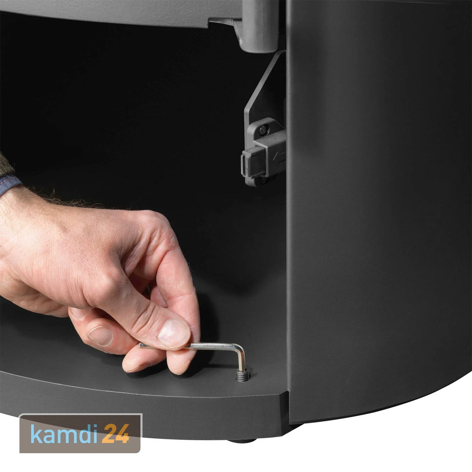 Oranier Polar Neo W+ Kaminofen Stahl Schwarz / Kachel Seidenweiß 14 Oranier Polar Neo W+ Kaminofen Stahl Schwarz / Kachel Seidenweiß – Bild 12